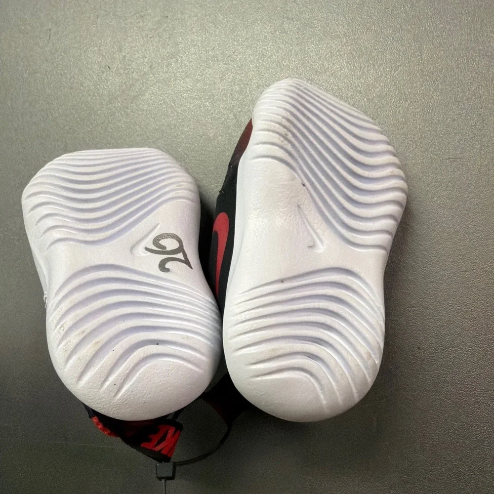 Nike Flex‎ Runner Infant 3C Black Red Gradient Slip On Sneakers AT4665-607